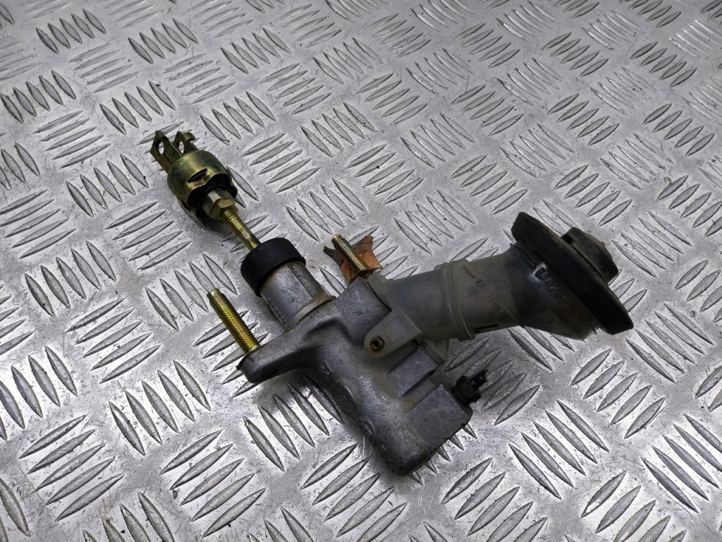 фото №1, Помпа сцепления toyota corolla e11 1.4 16v