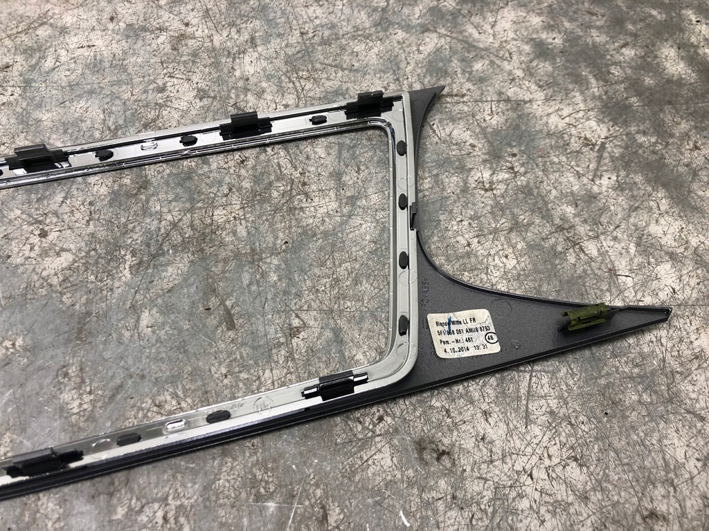 фото №7, Рамка радио консоли seat leon iii 5f1858061