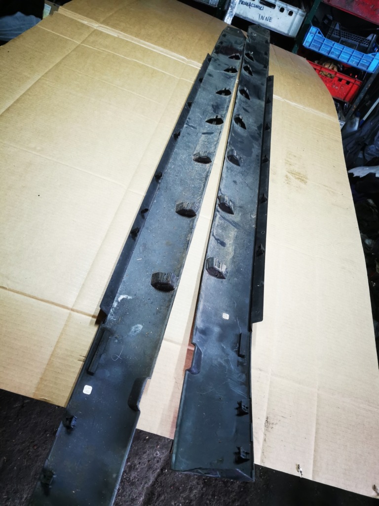 фото №1, Dodge challenger 2015- порог пластик левая правая oem 68185193ae 68185192