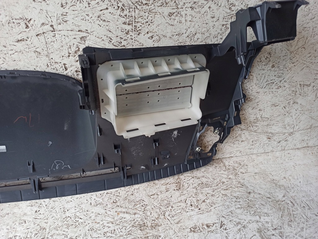 фото №9, Prius + plus приборная панель приборная консоль