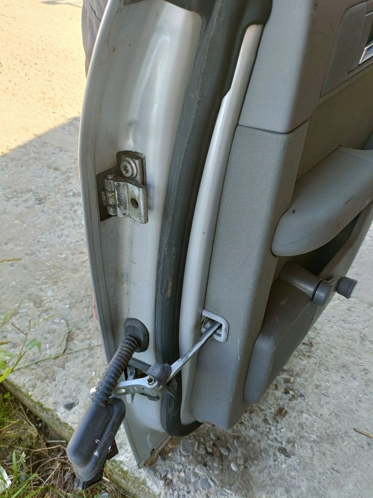 фото №7, Двері правий задня audi a2 ly7w