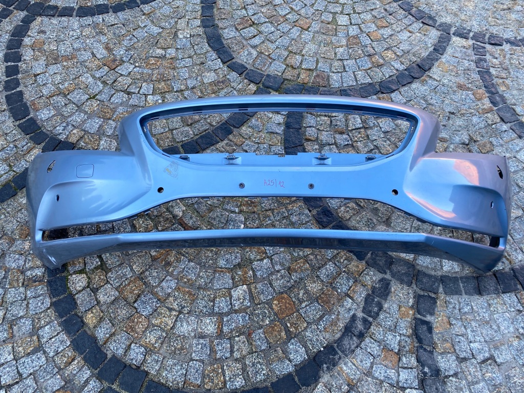 Купити Volvo v40 бампер перед 31283732 оригінал