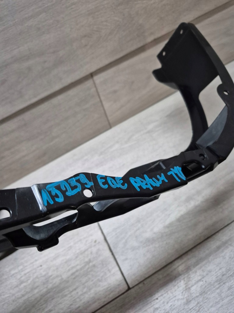 фото №6, 15259. mercedes eqe направляющая бампер правый задняя a2958854005