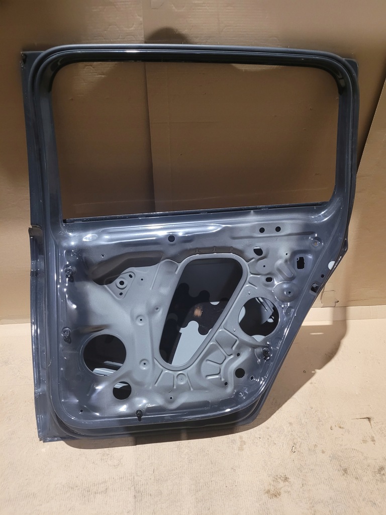 фото №10, Vw touran 3 iii 5ta 15r- дверь правое задние задняя