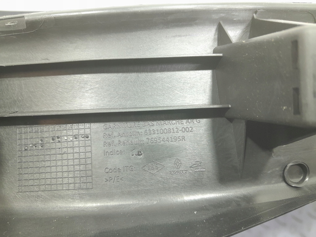 фото №10, Renault megane iv hb 5d комплект защита bok левый 768377406r