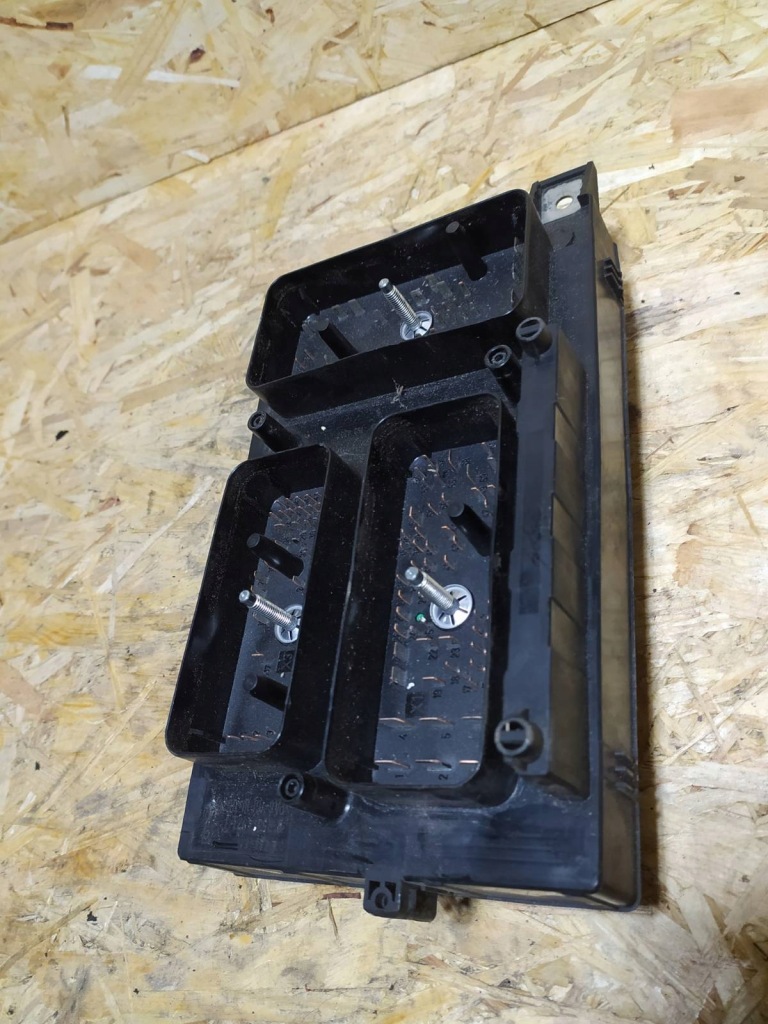 Коробка предохранителей astra iii h 1.7 cdti 04-14 13191127 5dk008668-12 Доставка