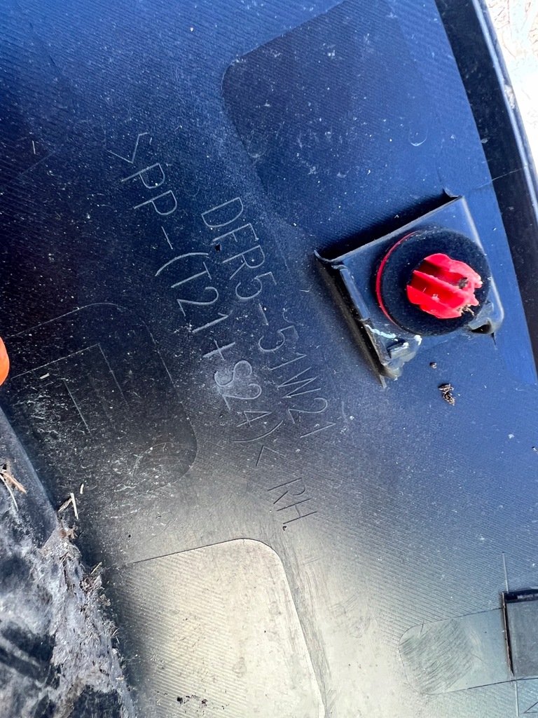 фото №9, Молдинг накладка крыла правый перед mazda cx30