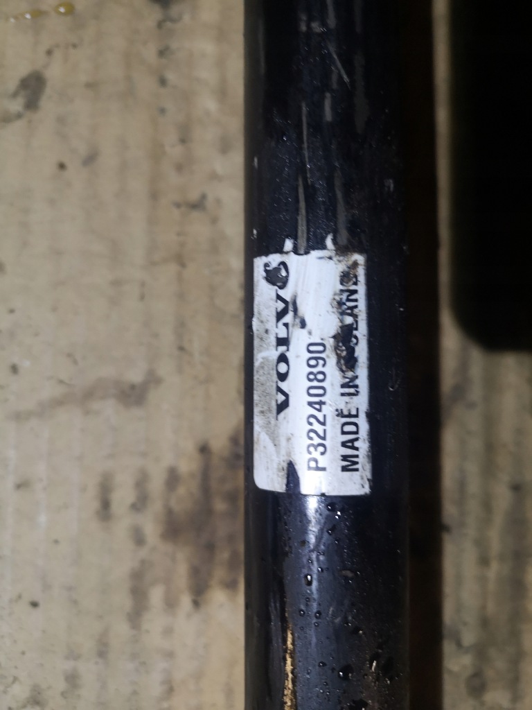 фото №4, Volvo xc60 ii 20r приводной вал задняя p32240890 1sz