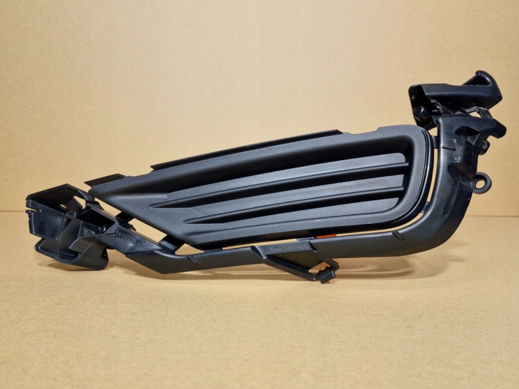 Купить Решётка бампера левое  перед volvo xc90 2 inscription r-design 2016-