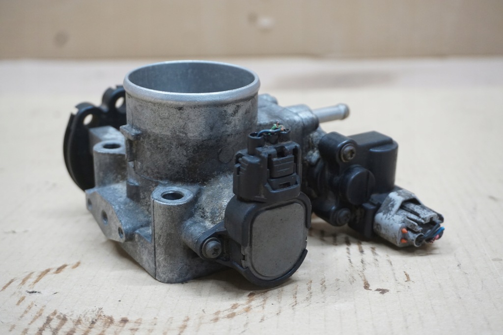 фото №7, Suzuki jimny дроссельная заслонка 1,3 16v 01r