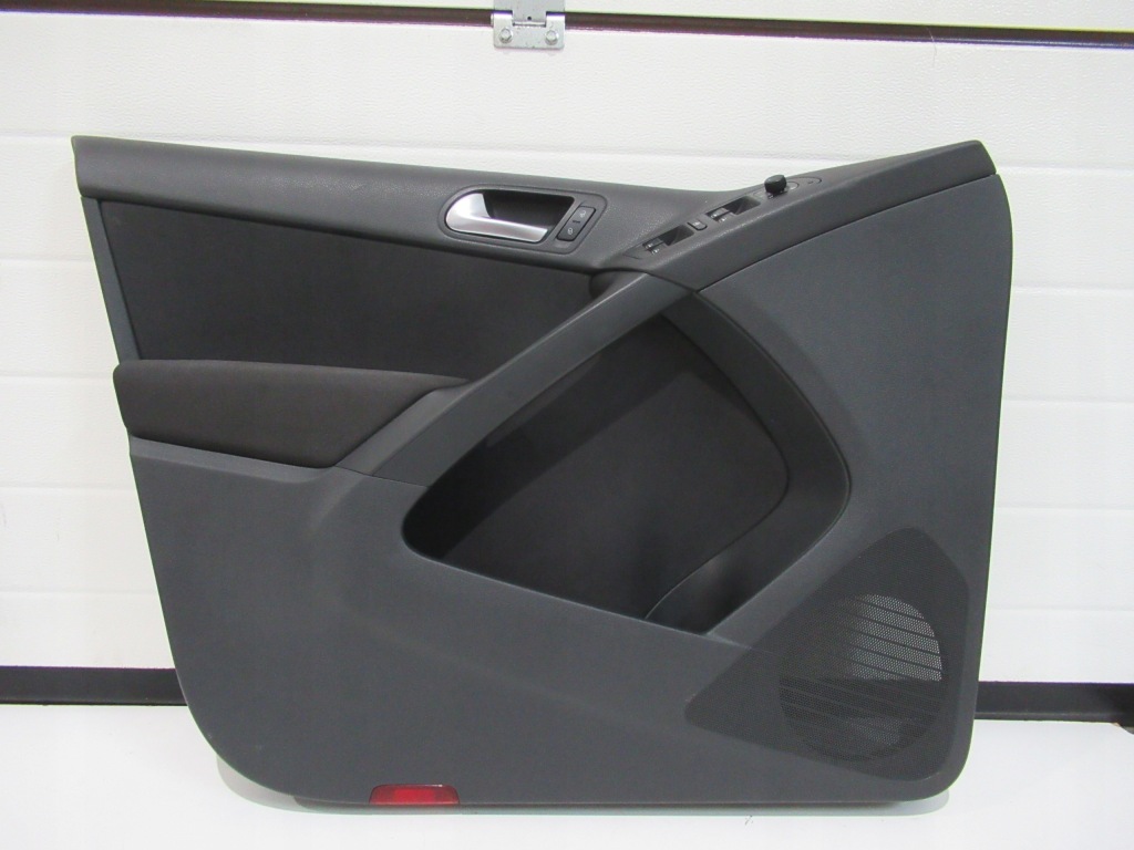 фото №1, Vw tiguan i 5n обшивка дверь левый перед 5n0867011