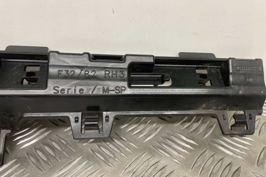 фото №10, Задние правое кронштейн порог bmw 4 coupe f32, f82 7285792 2.0l дизель