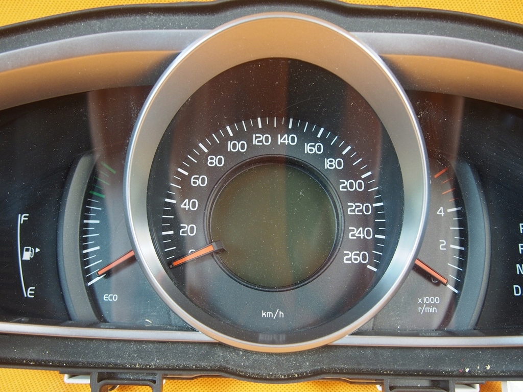 фото №4, Volvo v40 ii лічильник дизель автоматична коробка передач 31394170