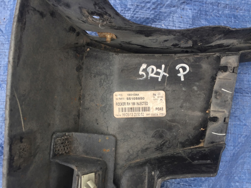 фото №4, Cadillac srx 11 13 14 поріг молдинг поріг права