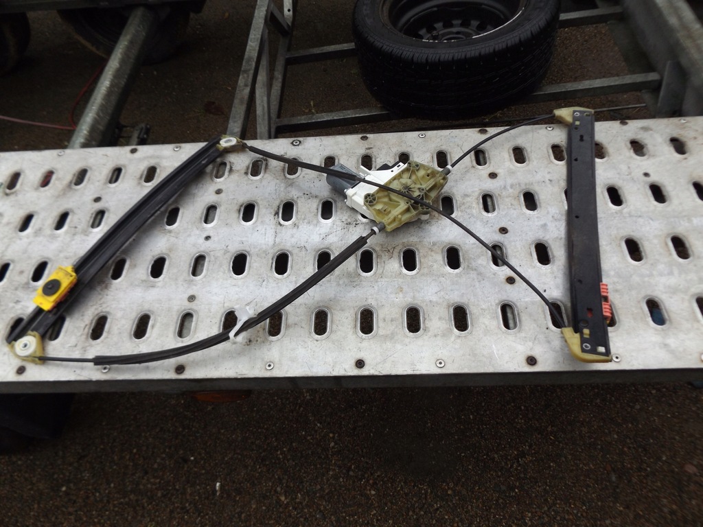 фото №6, Підйомник скло лівий перед audi a6 c6 europa