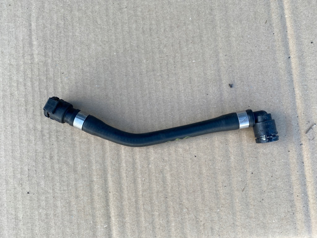 Купить Bmw 5 g30 g31 g14 трубка шланг воды 8572907