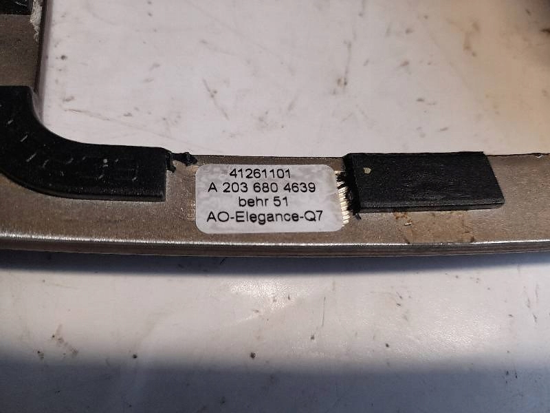 фото №3, Рамка панель корпус защита радио mercedes w203