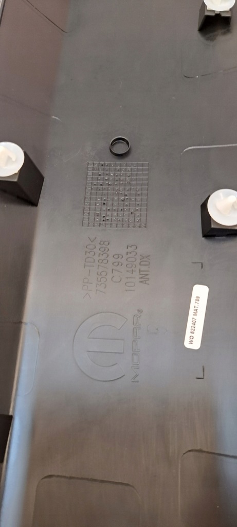 фото №4, Jeep renegade bu 2016-2023 молдинг дверь правое передние oem mopar