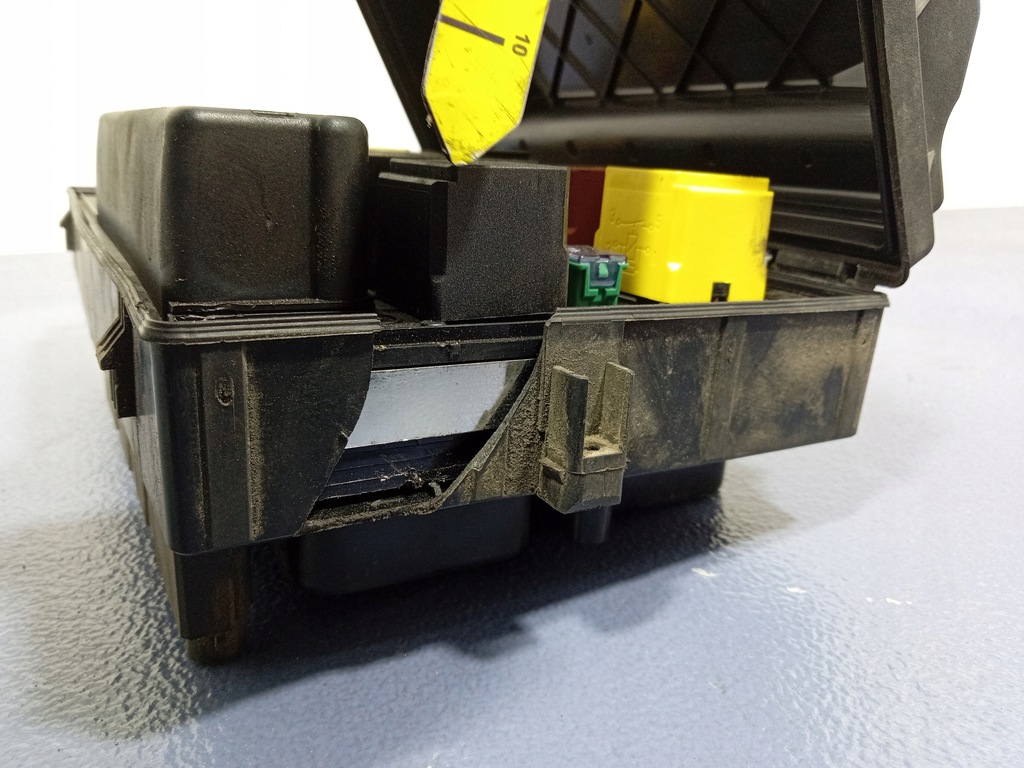 фото №4, Opel astra iii h коробка модуль bsi 13205783