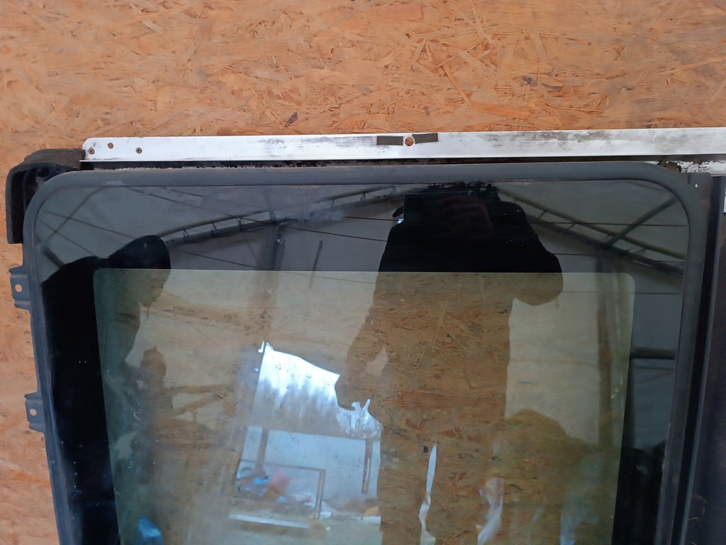 фото №8, Nissan x-trail t30 2001- моторчик люк люк