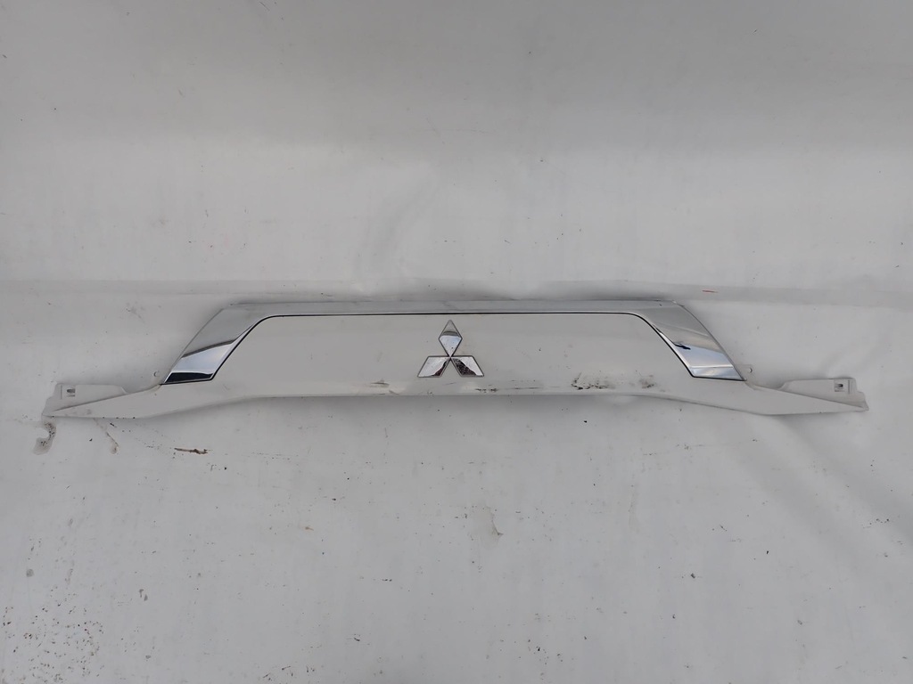 фото №1, Mitsubishi outlander iii 3 lift 15- накладка крышки