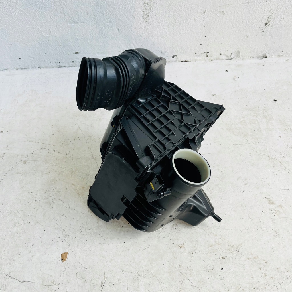 фото №1, Renault оригинальный номер 165007121r корпус фильтра воздуха