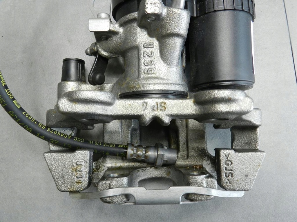 фото №5, Bmw 2 gt f46 218i супорт правий задня 6798958