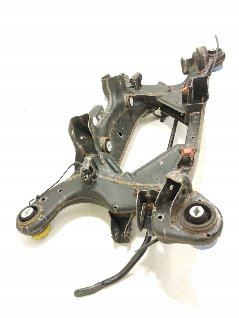 фото №9, Усилитель поперечный maserati levante 2017 с задний 06701014340