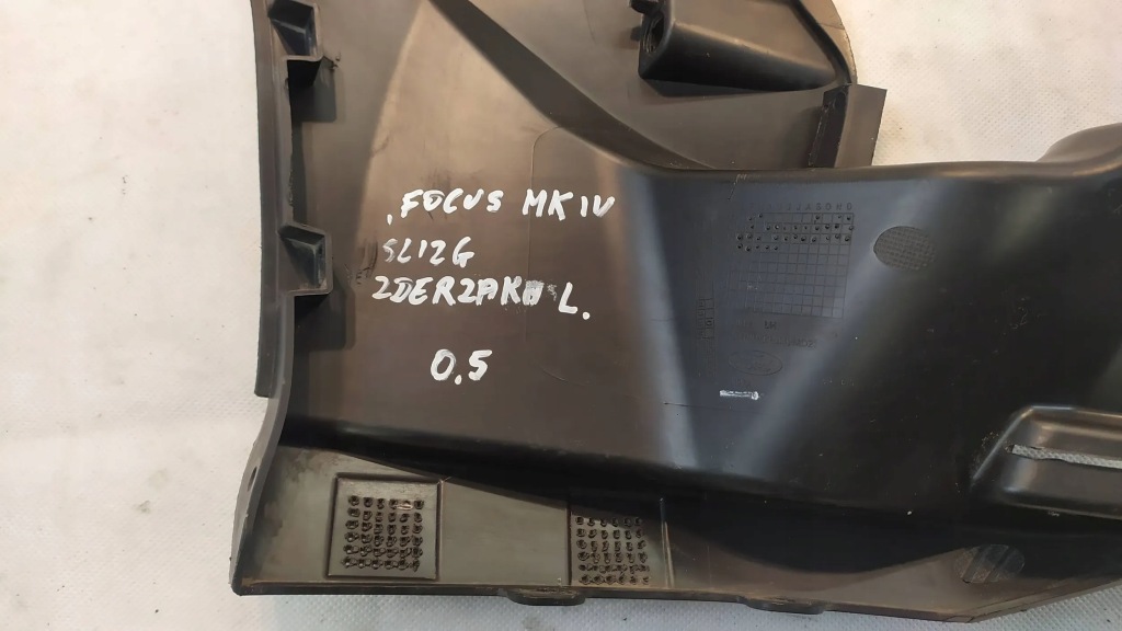 Купить Направляющая бампера кронштейн левый задняя ford focus