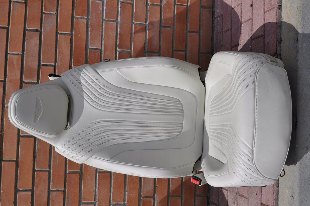 фото №10, Aston martin db11 сидіння заднє сидіння повний салон