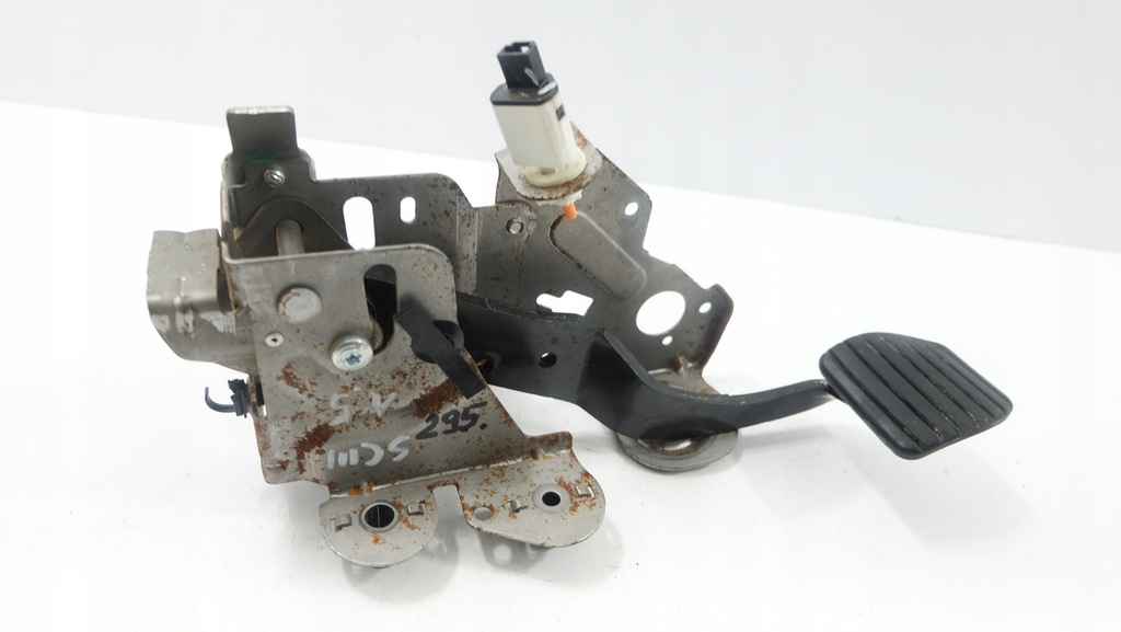 фото №2, Renault scenic iii педаль гальма