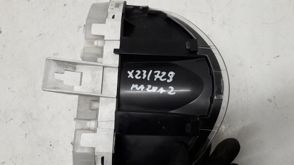 фото №6, Mazda 2 07-14 de бензин счетчик приборы aldf71c