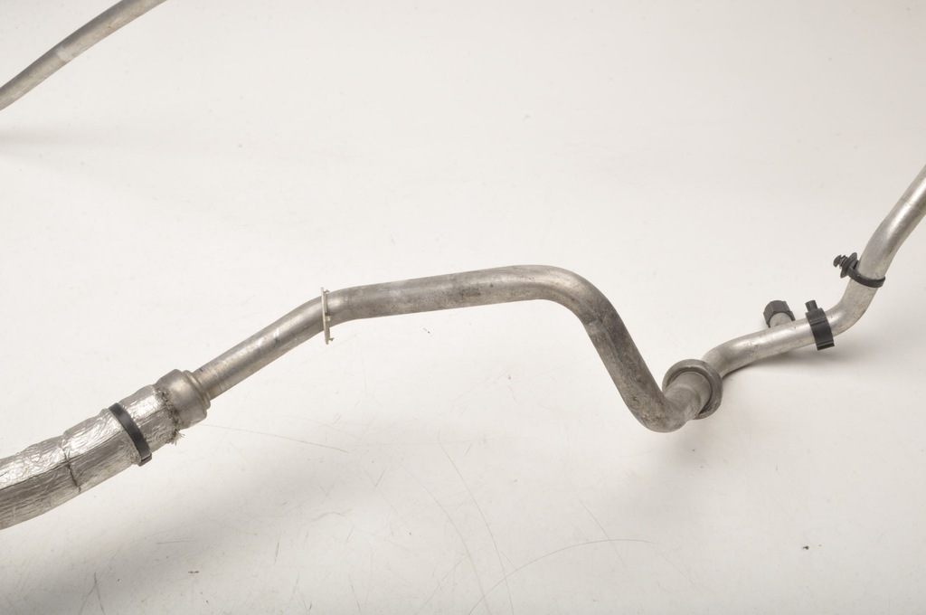 фото №4, Aston martin db9 6.0 шланг кондиционера