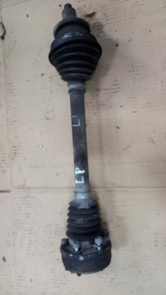 фото №1, Приводной вал левая skoda fabia 1.4b 06r hb