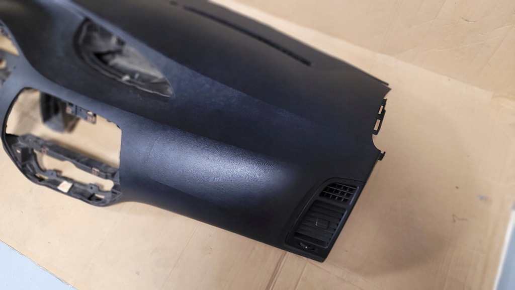 фото №5, Консоль приборная панель приборная панель hyundai i20 i оригинал europa