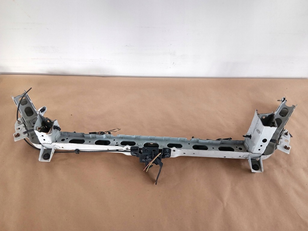 Ремень передний усилитель датчики удара 22959556 cadillac xts 2012- Киев