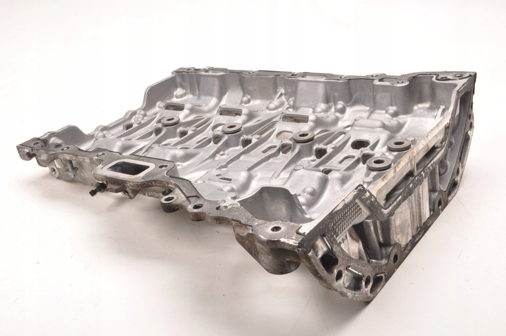 Mercedes w213 2.0 d поддон масляная a6540146100 Недорого