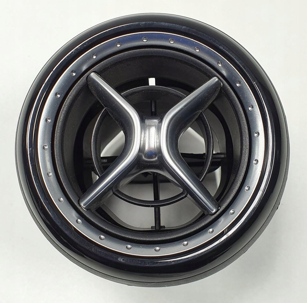 фото №1, Решітка обдув mercedes w176 a1768300000