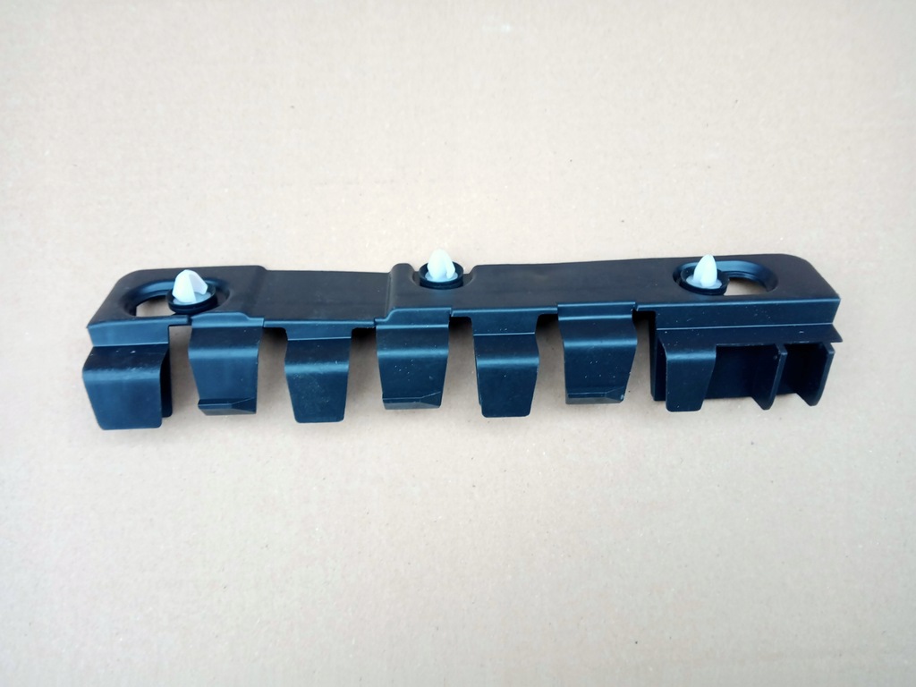 фото №1, Dacia logan kombi левый направляющая бампера задняя 2005496c