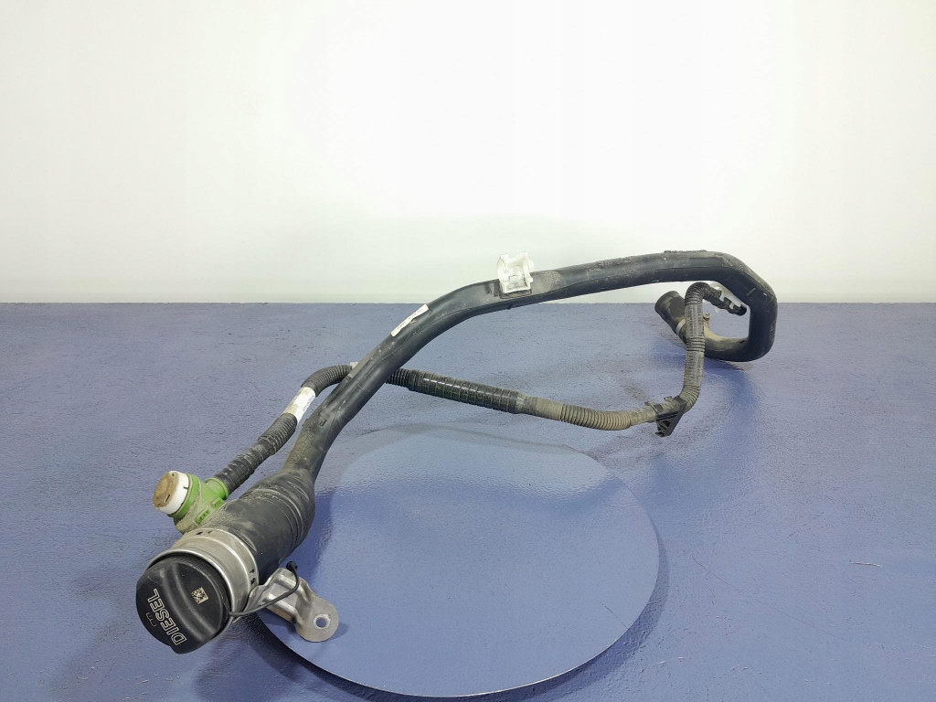 Купить Bmw 7 g11 g12 lci заливная горловина топлива дизель 7356517