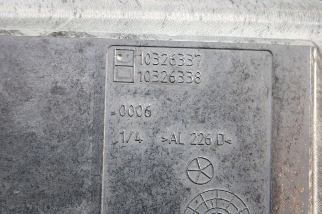 фото №7, Audi e-tron зарядное устройство 5qe915684j 5qe 915 684 j устройство do зарядки аккумулятор