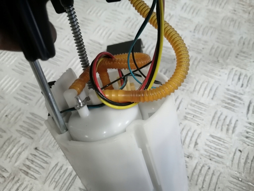 фото №8, Citroen ds3 lift 1,2 thp насос топлива c3 aircross 9803977780