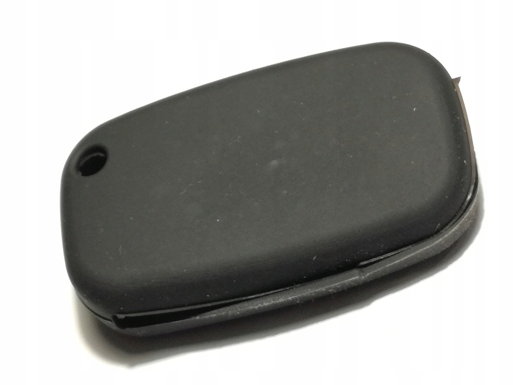 фото №2, Чехол силиконовый na ключ renault