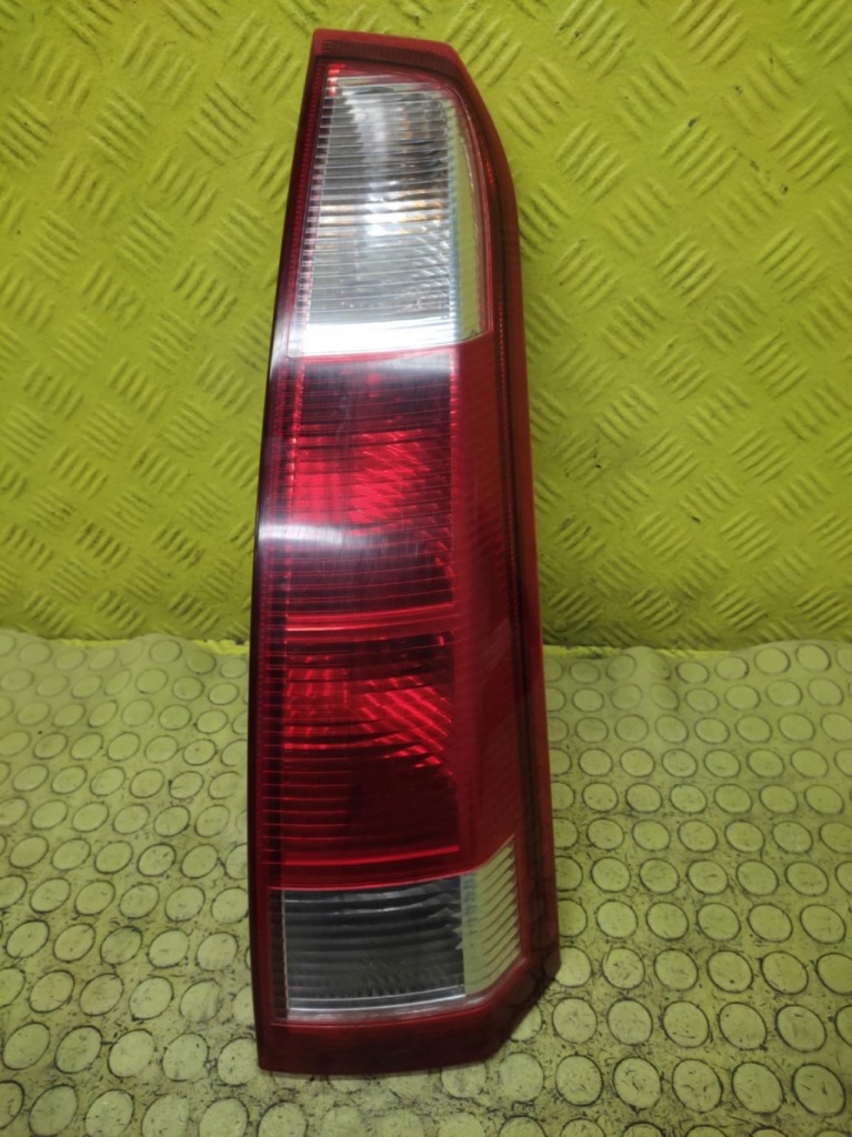 Купить Opel meriva a фара правый  задняя