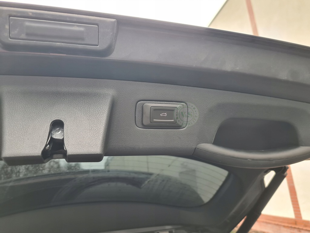 фото №10, Електрично відкривання кришка багажника багажника v&s kia sorento 2020