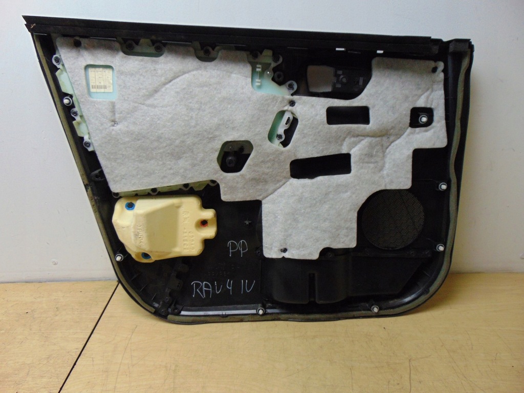 фото №11, Обивка обшивка дверь правый перед toyota rav4 iv
