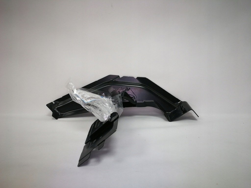 фото №1, Опора фара правая porsche macan 95b805458