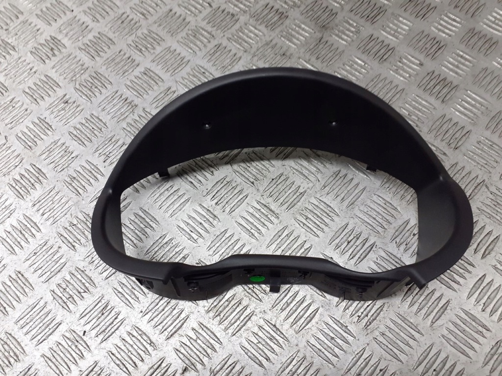 фото №1, Рамка захист спідометра hyundai i20 84830-1j000