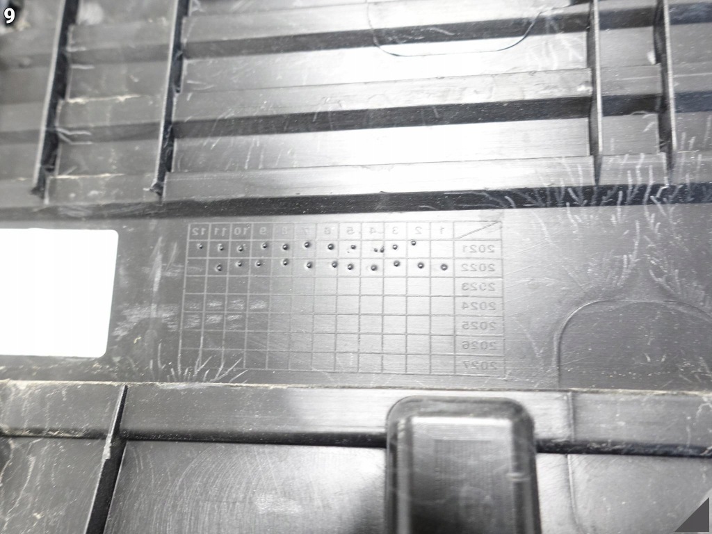 фото №10, Huyndai ioniq v 5 22- молдинг na дверь правая задняя