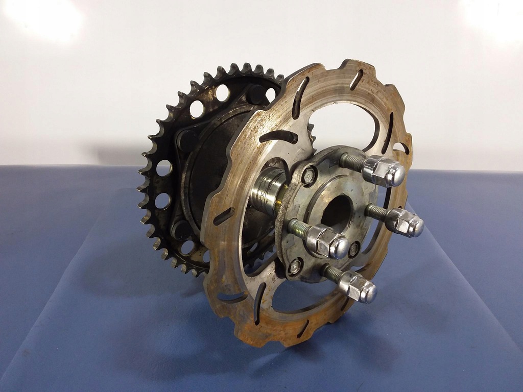 фото №4, Honda cb1000r sc60 ступица oś задняя задняя